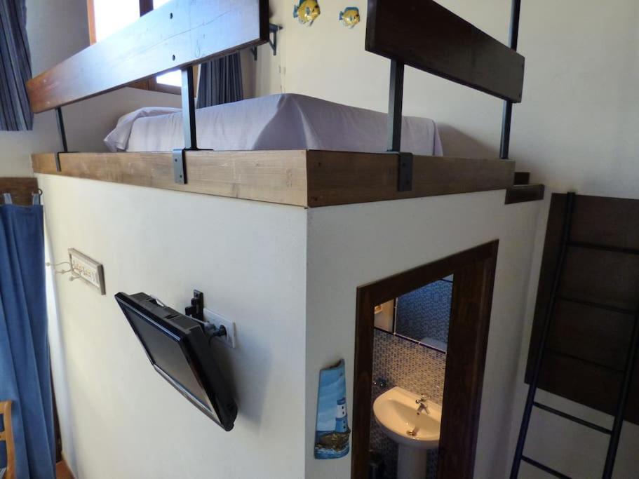 Hotel Albergue Bioclimatico Sabinares Del Arlanza Puentedura Eksteriør billede