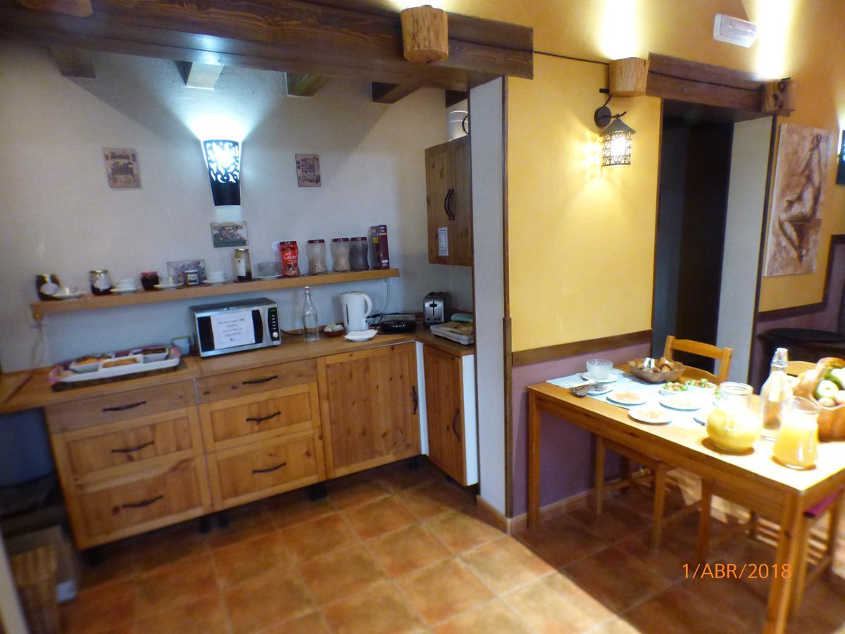 Hotel Albergue Bioclimatico Sabinares Del Arlanza Puentedura Eksteriør billede