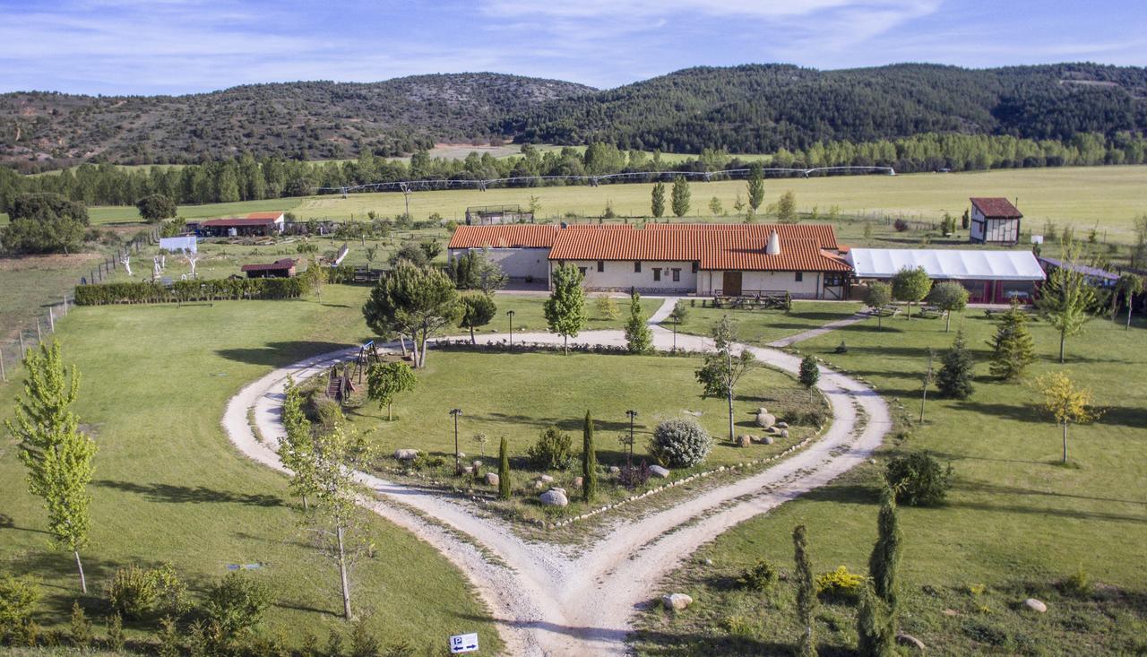 Hotel Albergue Bioclimatico Sabinares Del Arlanza Puentedura Eksteriør billede