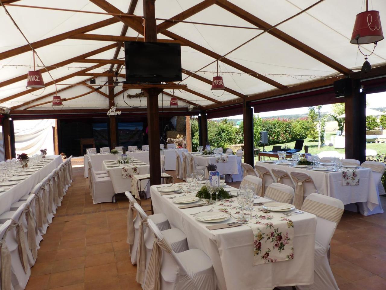 Hotel Albergue Bioclimatico Sabinares Del Arlanza Puentedura Eksteriør billede